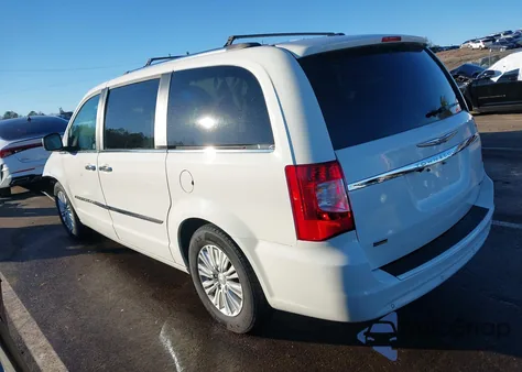 2012 Chrysler Town & Country Limited z USA, uszkodzony, nr VIN 2C4RC1GG0CR193400